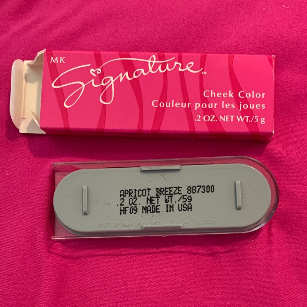 Mary Kay MK Signature Cheek Color in Apricot Breeze